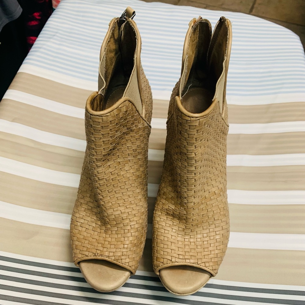 UGGS Peep Toe Wedges